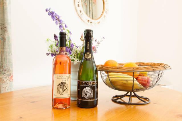 Glyndwr Vineyard Hotel Cowbridge Bagian luar foto